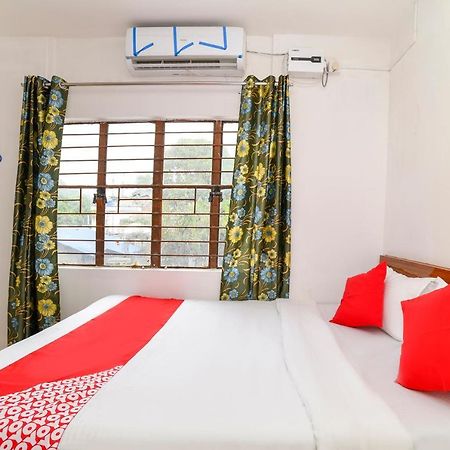 Oyo 40893 Hotel Lotus Guwahati Eksteriør bilde