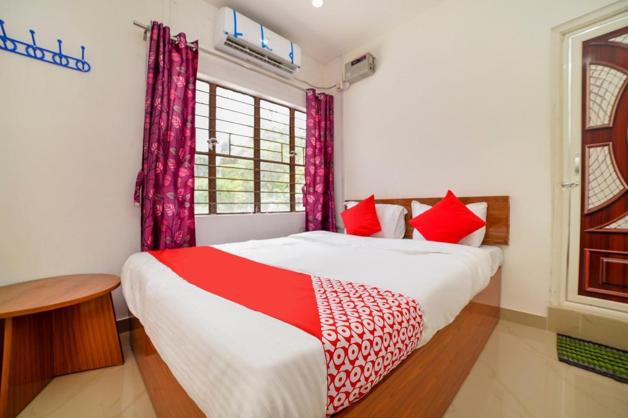 Oyo 40893 Hotel Lotus Guwahati Eksteriør bilde