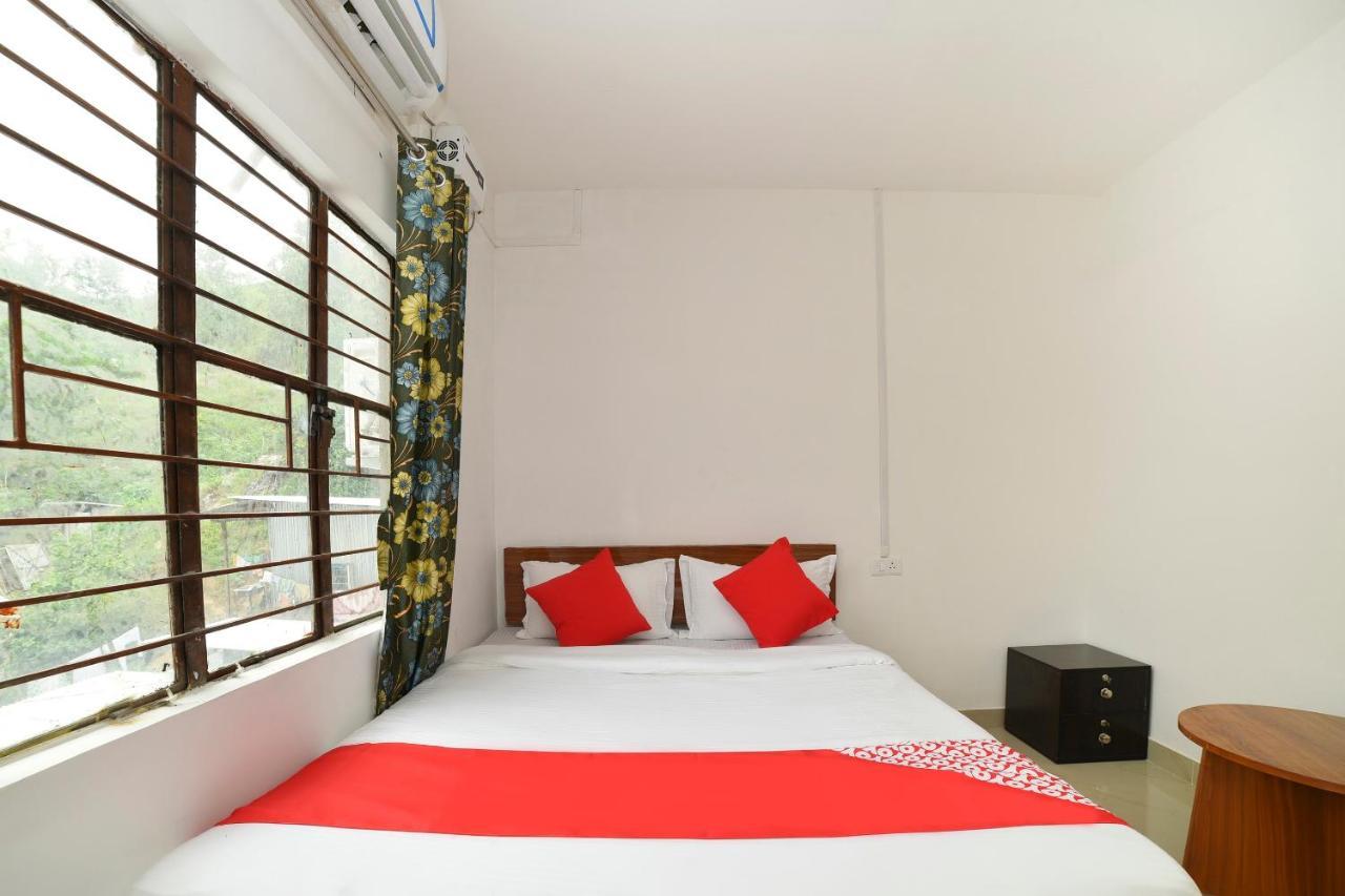 Oyo 40893 Hotel Lotus Guwahati Eksteriør bilde