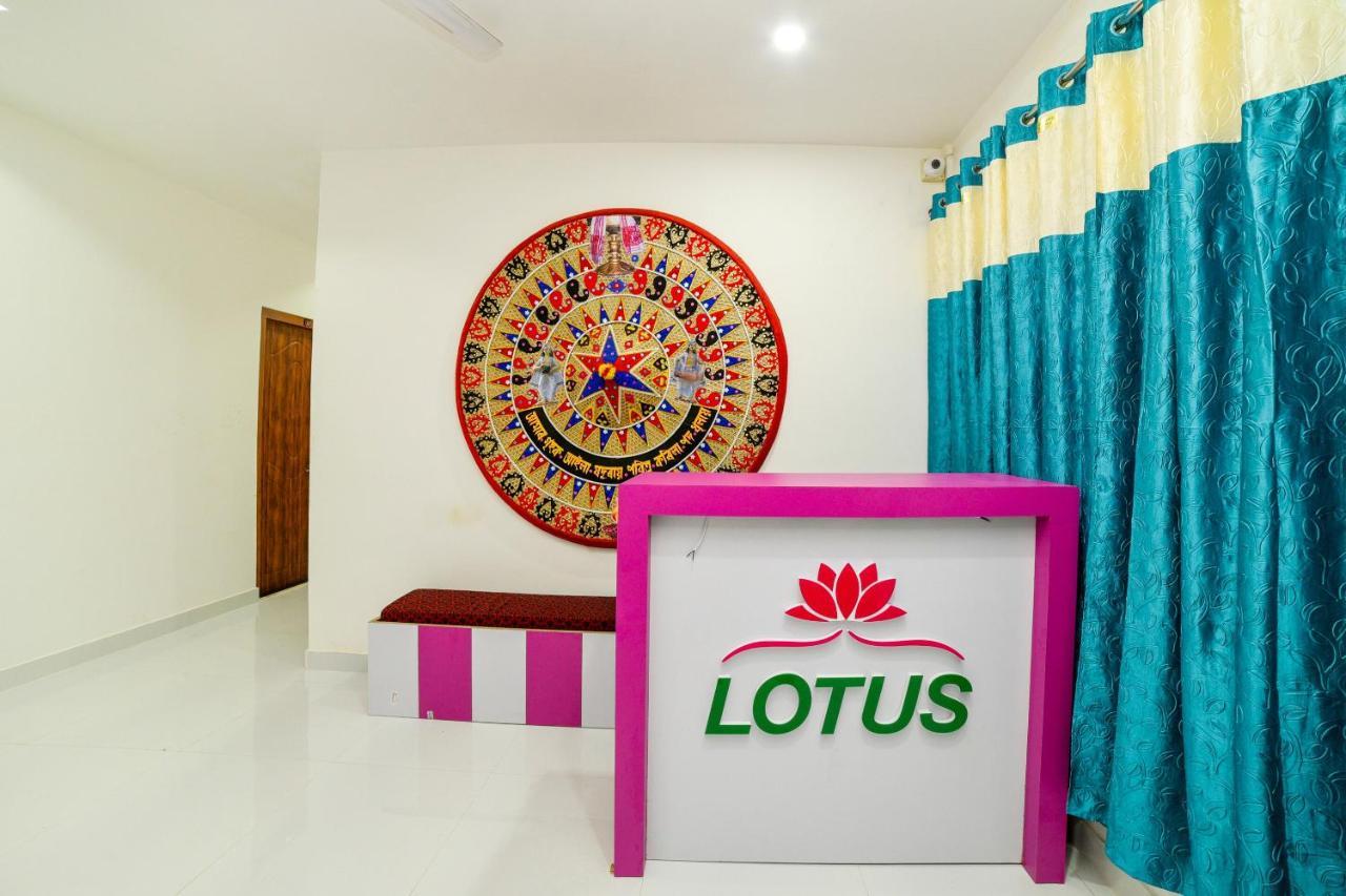 Oyo 40893 Hotel Lotus Guwahati Eksteriør bilde